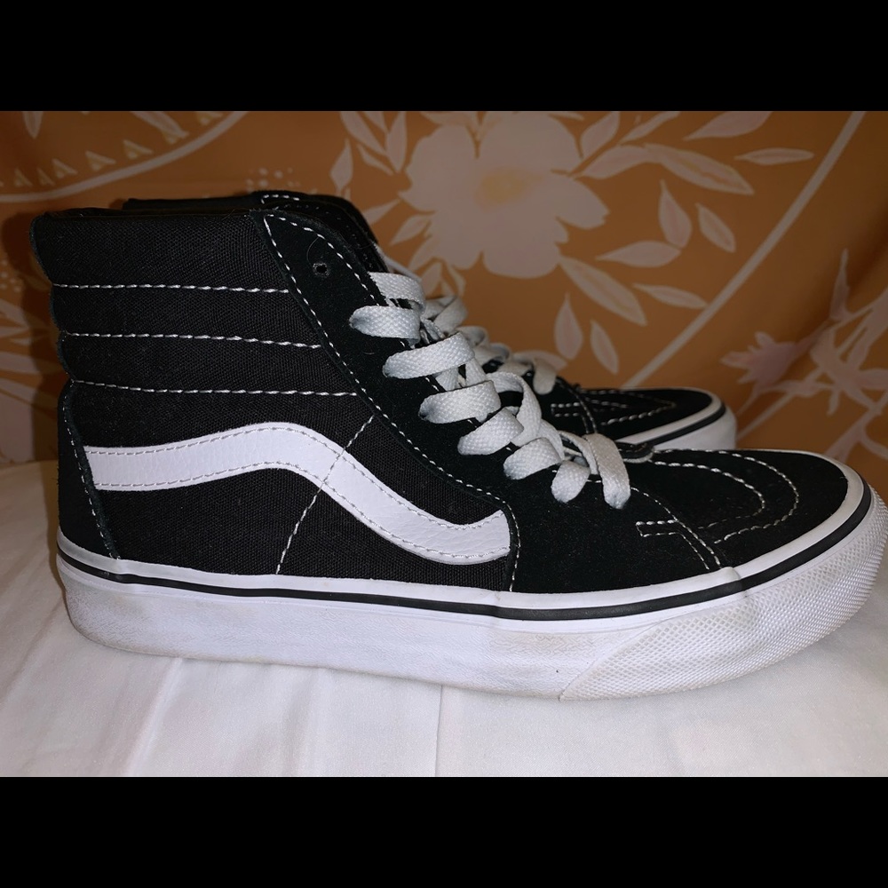 Black Sk8-Hi VANS